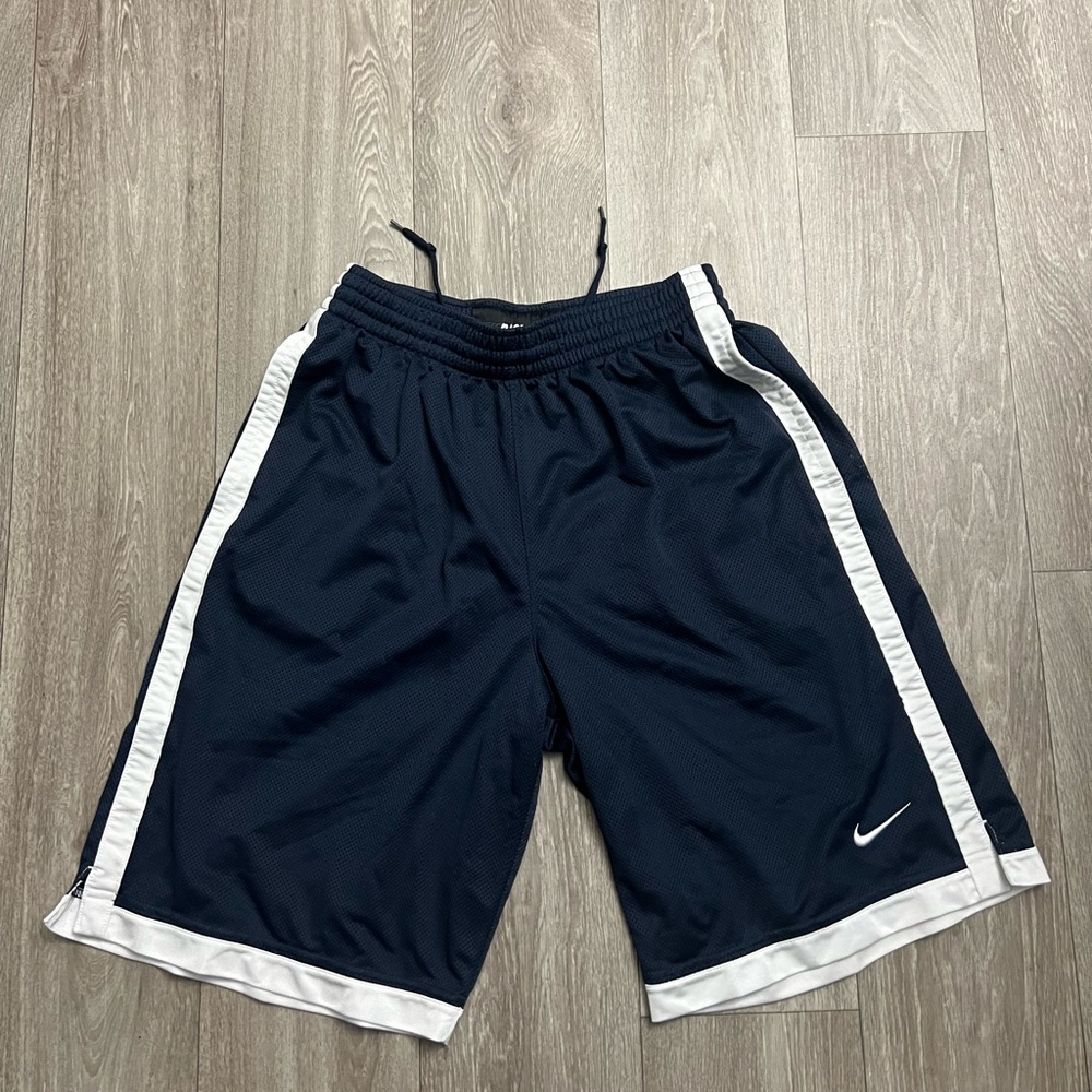 Nike Men's Navy Blue Athletic Shorts